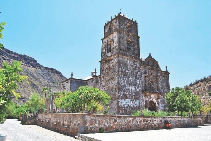 Explore San Javier Mission, Lunch, Walk & Historical Tour (2)