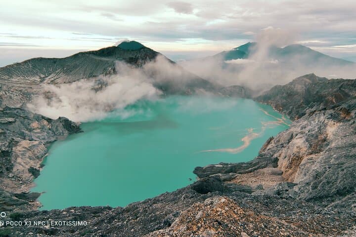 Ijen Crater Trekking Tour (2)