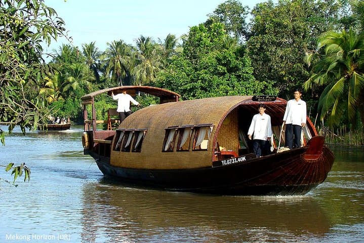 Song Xanh Sampan Mekong Cruise: A Private River Odyssey