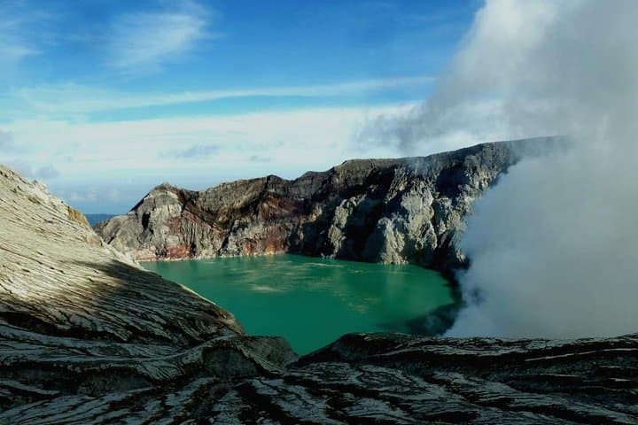 Ijen Blue Fire & Sunrise Sharing Tour