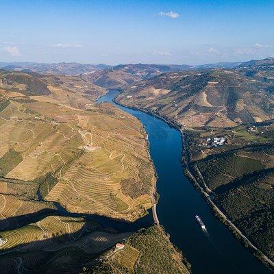 Unforgettable Wine Tasting and River Cruise Experiences in Peso da Régua