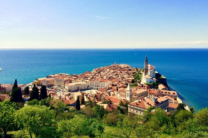 Unforgettable Gift Experiences in Piran, Slovenia for Culture Enthusiasts