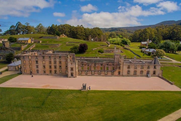 Unforgettable Gift Experiences in Port Arthur, Australia