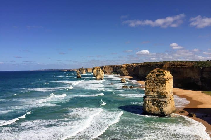 Unforgettable Experiences on the Great Ocean Road: Unique Gift Ideas for Adventurous Explorers