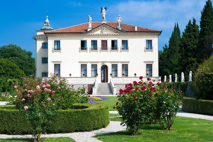 Unforgettable Gift Experiences in Vicenza, Italy for Art and History Lovers