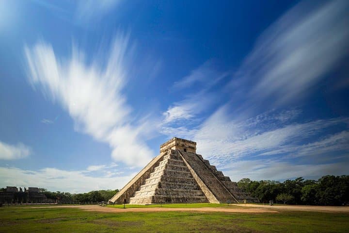 Unique Chichen Itza Gift Experiences for History Enthusiasts