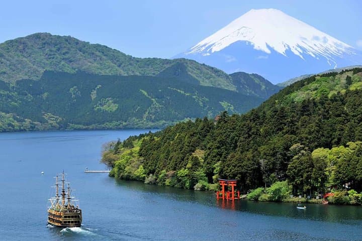 Unforgettable Gift Experiences in Hakone: A Guide for Discerning Explorers