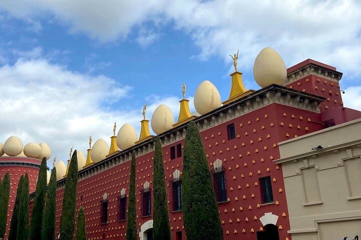 Uncover Unique Gift Experiences in Figueres, Spain